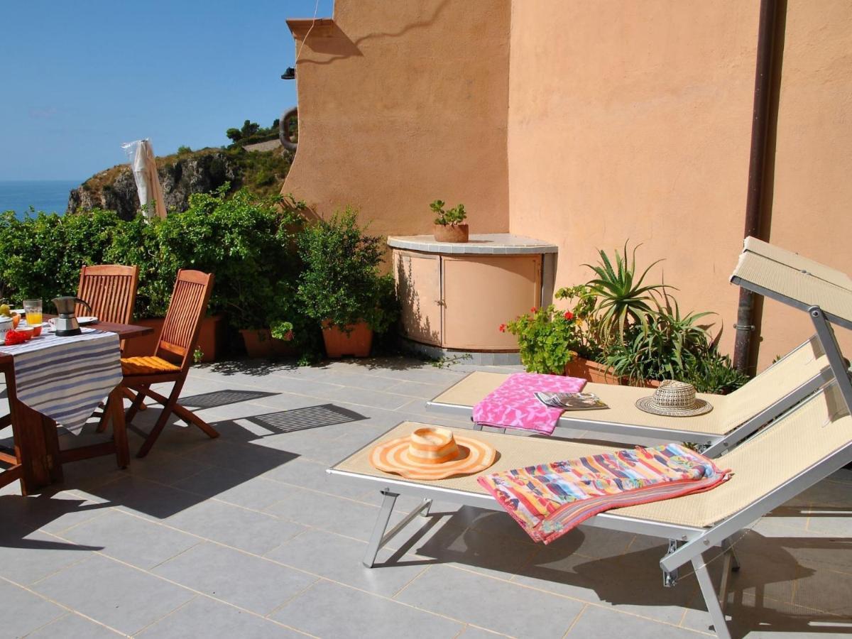 Locazione Turistica Arborea Sperlonga Esterno foto